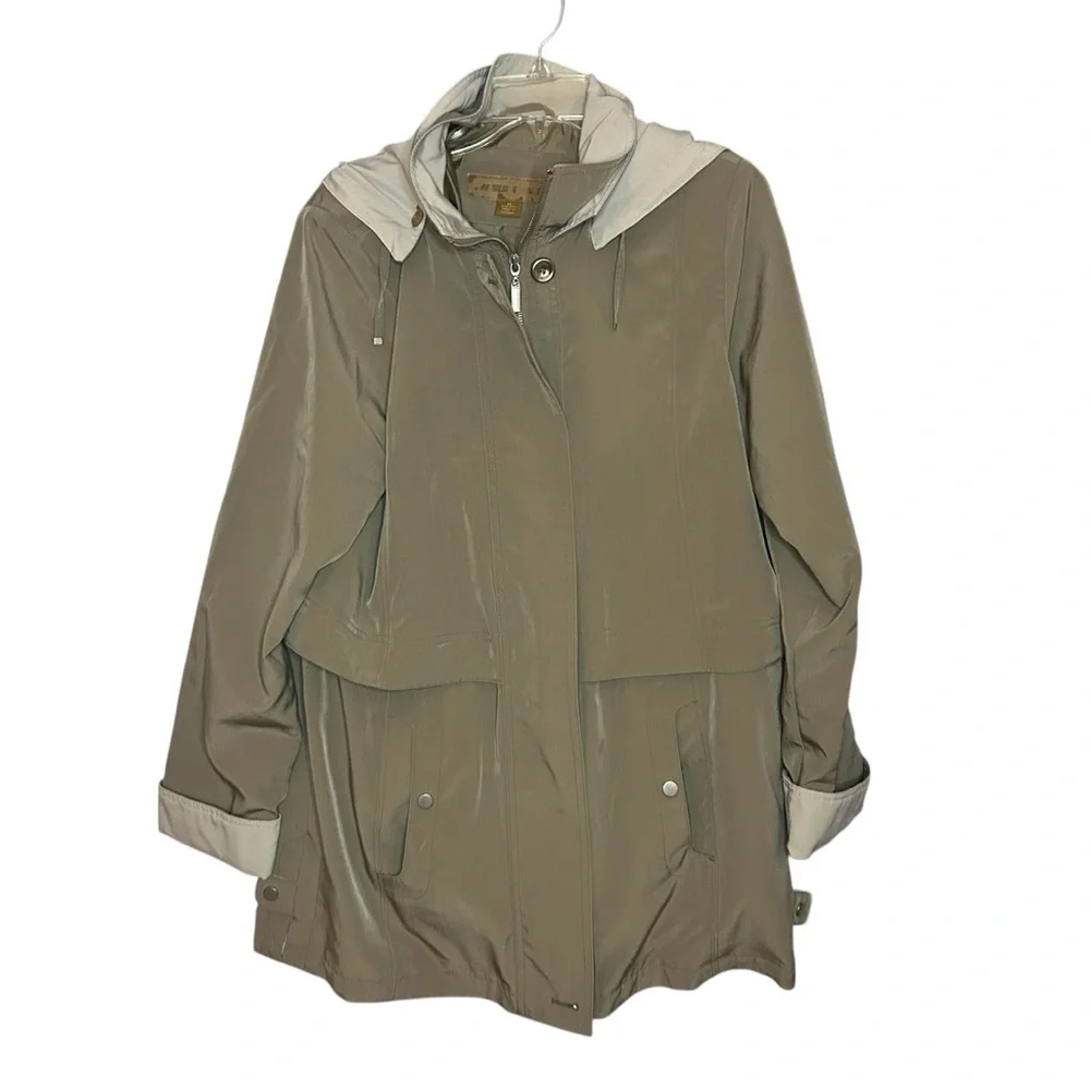 Weather Tamer Hooded Rain Jacket Womens Medium Tan Beige Lightweight Coat
